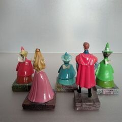 ディズニーストア 眠れる森の美女 オーロラ姫 ミニチュア フィギュア タイニーキングダム インテリア ディズニーの画像