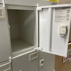 12人用ロッカー ダイヤル式 の画像