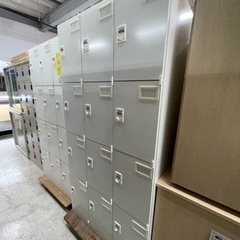 12人用ロッカー ダイヤル式 