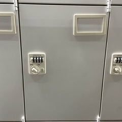 12人用ロッカー ダイヤル式 の画像