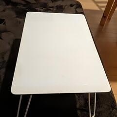 白いテーブル　　家具 オフィス用家具 机の画像