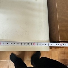 どんな空間にもピッタリなホワイトシンプルキャビネットの画像