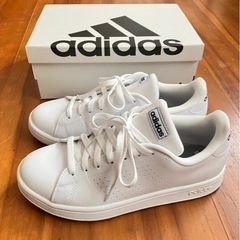 adidas スニーカー 25cmの画像
