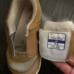 ミズノ　キャメル　子供用シューズの画像