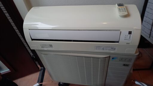 ”分解洗浄済み”エアコン！ダイキン4.0K200V