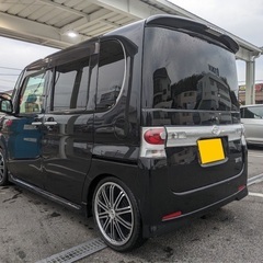 月々9千円〜分割可❗️車検2年付き！【名義変更代込み】広い車内！大人気‼️ダイハツ タントカスタム☆HDDナビ付き☆走行中DVD見れます♪☆ETC付き☆社外アルミ☆電動スライドドア☆ドライブレコーダー☆そのまま乗って帰れます！の画像