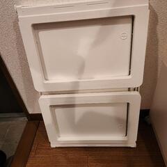 折り畳みテーブルの画像