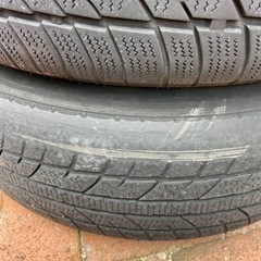 車のパーツ タイヤ、ホイールの画像