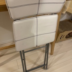 折りたためる椅子の画像