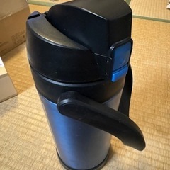交渉中、水筒（ケイヨーD2 2L）