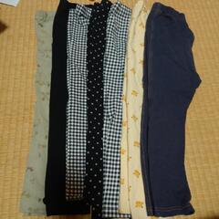UNIQLO 100サイズレギンス11本＋衣類の画像
