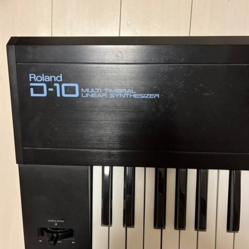 【美品】Roland D-10 61鍵盤シンセサイザー 動作確認済み 送料無料 Roland D-10シンセサイザー難あり (goyadent) 中頭の鍵盤楽器