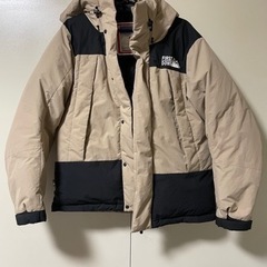 ファーストダウン　　フード付きブルゾン