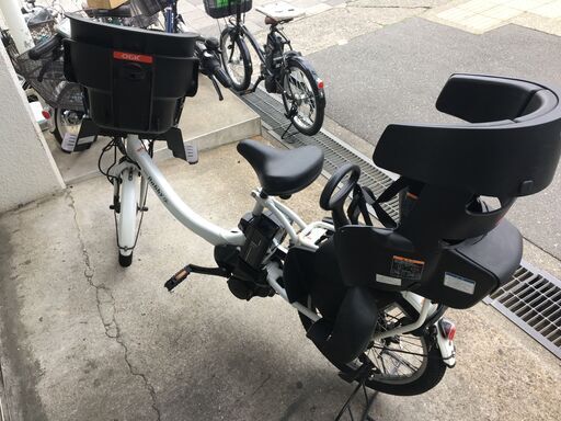 地域限定送料無料　ヤマハ　パスバビーアン　SP　三人乗り　子供乗せ　15,4AH　白　ギュットクルーム　ビッケグリ　神戸市　電動自転車