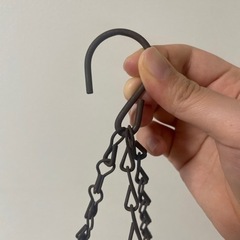 フックのついたカゴの画像