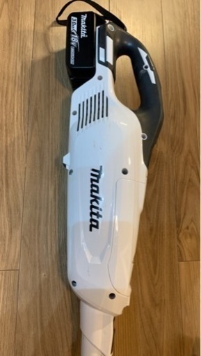 マキタ充電式クリーナーCL282FD サイクロンアタッチメント付き