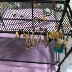ピアス