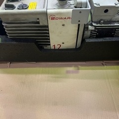 EDWARDS ロータリーポンプ RV12の画像