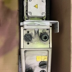 EDWARDS ロータリーポンプ RV12の画像