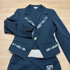 服/ファッション スーツ レディースの画像