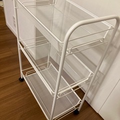 【お譲り先決定しました】IKEA HORNAVAN ホールナヴァン ワゴン　白の画像