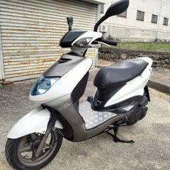 ヤマハのシグナスX125　綺麗な車体です。FIセル一発始動。メッ...