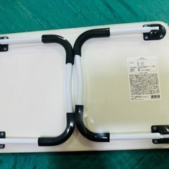 【新品未使用】折りたたみミニテーブルの画像