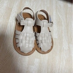 【新品】メッシュサンダル　14センチ　ベージュの画像