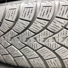 車のパーツ タイヤ、ホイールの画像