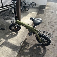 自転車 折りたたみ自転車の画像