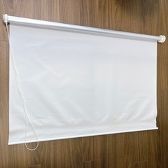 つっぱり式　ロールスクリーン　ロールカーテン