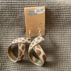 ピアス
