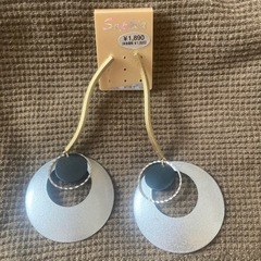 ピアス