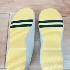 【新品未使用】ムーンスター キャロット サイズ18cm 上履き 幅広 甲高 中敷きの画像