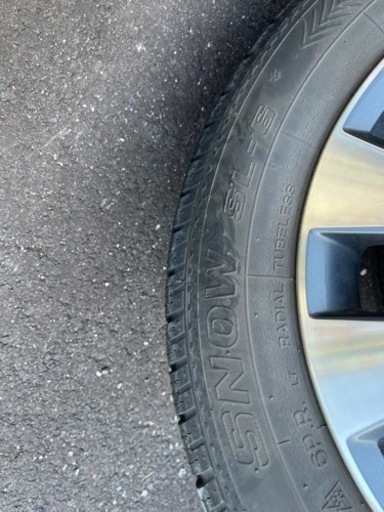 車のパーツ タイヤ、ホイール