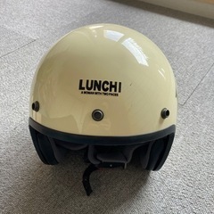 ヘルメットの画像