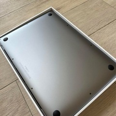 Apple MacBook Air M1  8GB/256GB 充電回数13の画像