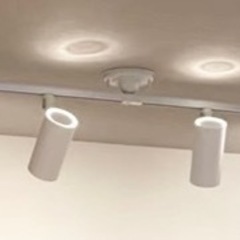 【値下げ】ダクトレール+スポットライト　シーリングライト 電球な...