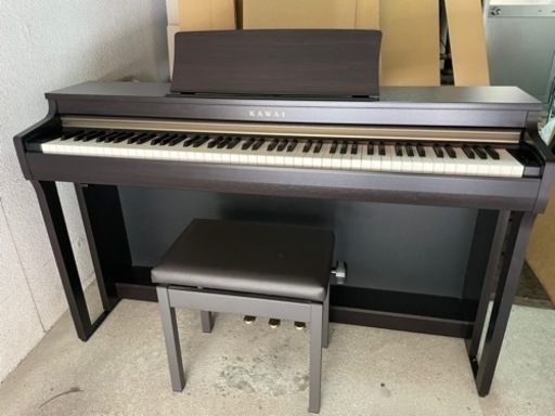KAWAI CN27 Rプレミアムローズウッド仕上げ　2017年製88鍵盤電子ピアノローズウッド系の濃い焦茶色