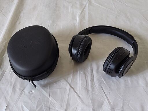 (売却決定済)ワイヤレスヘッドホン ケース付き Bluetooth (引取限定)