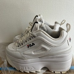 FILA 厚底スニーカーの画像