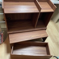 収納棚　勉強デスクにもなるの画像