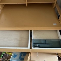 机、椅子、高さ可動式の画像