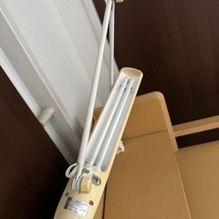 机、椅子、高さ可動式の画像