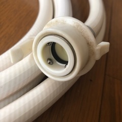 食洗機　長い給水ホースの画像