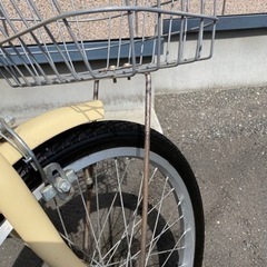 自転車 折りたたみ自転車の画像