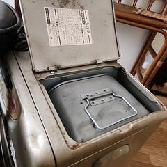 家電 季節、空調家電 ファンヒーターの画像