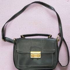 半額値下げしました！ミニー ショルダーバッグ (未使用品)