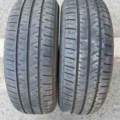 215/60R17 ブリヂストン夏タイヤ 2017年製造 2本の画像