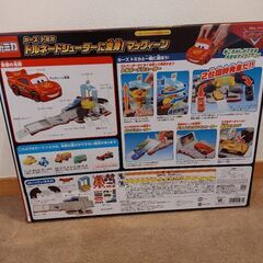☆さらに値下げ☆【トミカ】カーズ　トルネードシューターに変身！マックィーンの画像